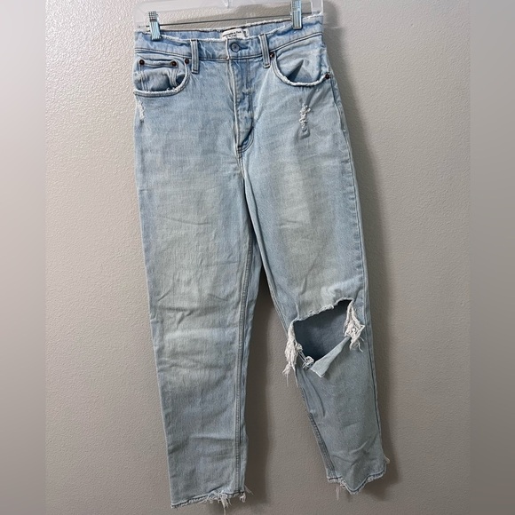 Abercrombie & Fitch Denim - Abercrombie & Fitch 90s Ultra High Rise Light Wash Jeans